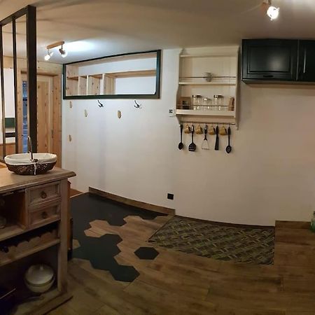 Studio En Lisiere De Foret Bramans Exterior foto
